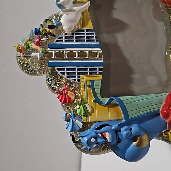 Walt Disney Parks & Resorts Rare Exclusive Princess Glitter Picture Frame - Picture 2 of 14